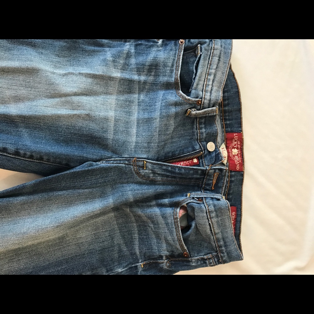 EUC lucky brand boot cut jeans